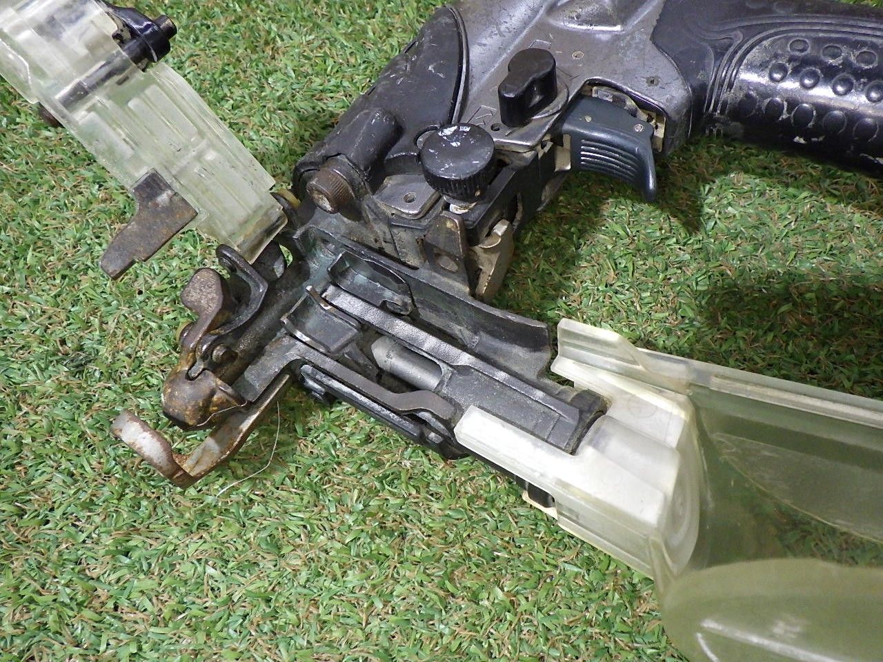  日立 品 WF 4 H 2 ネジ打ち機 釘打機 大工道具 エア工具 打てたり打てなかったり 現状渡し品 発送 釘打機 エアーツール