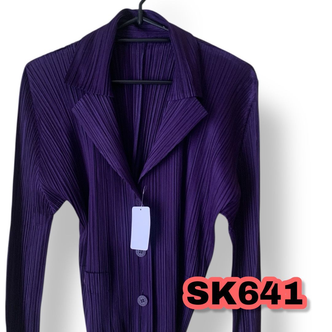 PLEATS PLEASE ISSEY MIYAKE（プリーツ プリーズ イッセイ ミヤケ