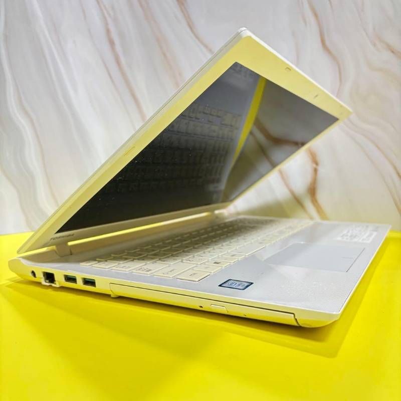 高性能6世代！Core i7】【オフィス付‼】8GB☆爆速SSD☆Windows11ノート