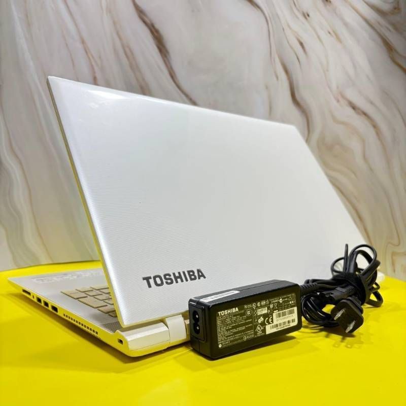 高性能6世代！Core i7】【オフィス付‼】8GB☆爆速SSD☆Windows11ノート