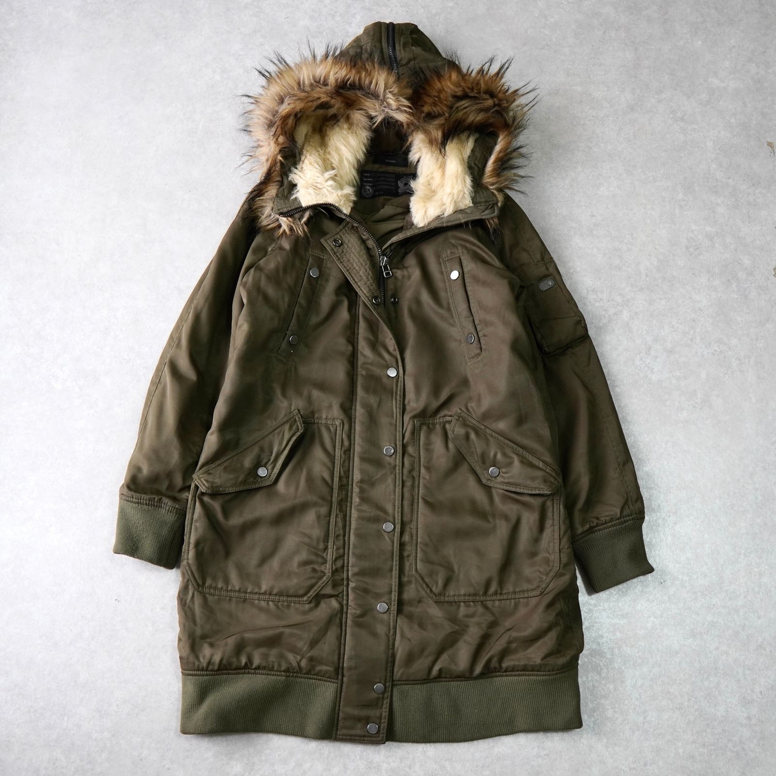 極美品✨　diesel モッズコート　ロング　ファー　カーキ　レディース ディーゼル ファー 中綿ジャケット モッズコート カーキ レディース