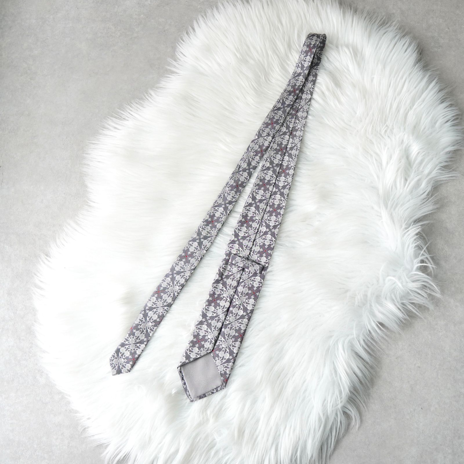 ヴィヴィアン ウエストウッド オーブロゴ 総柄 シルク ネクタイ グレー