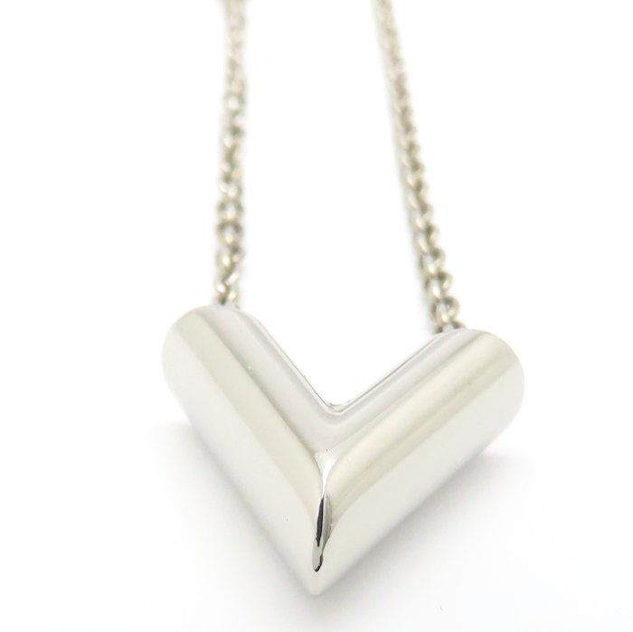 Louis Vuitton V字型ネックレス LOUIS VUITTON ルイヴィトン エセンシャル V ネックレス M63197
