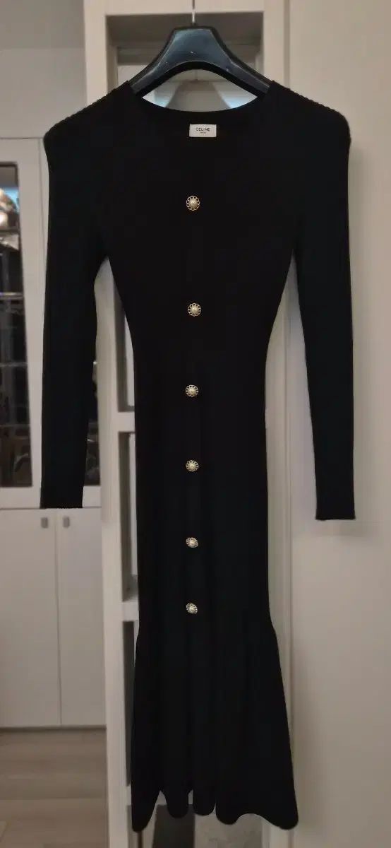 Celine セリーヌ GOLDボタン ニット ONE PIECE - メルカリ