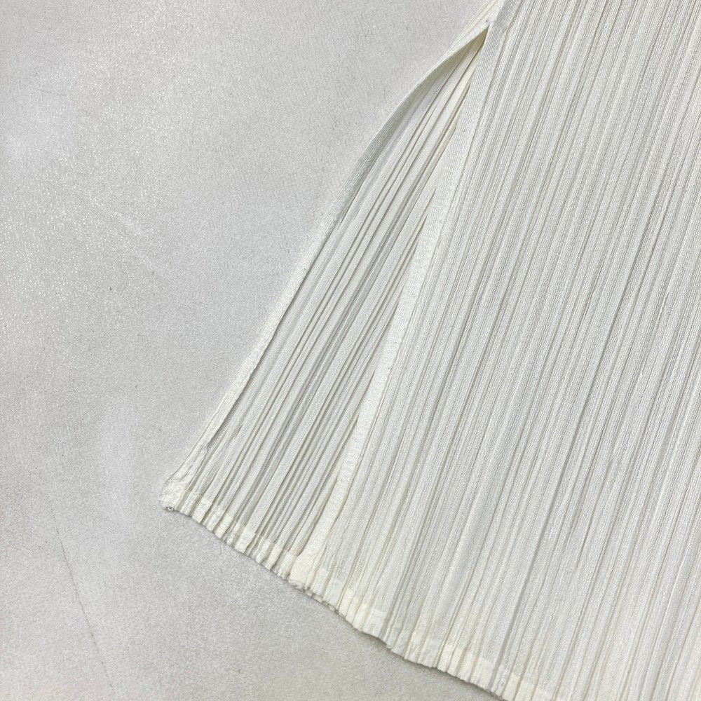 PLEATS PLEASE プリーツ　ホワイト　ノースリーブ　Lサイズ PLEATS PLEASE プリーツ プリーズ PP72JK603 ノースリーブトップス