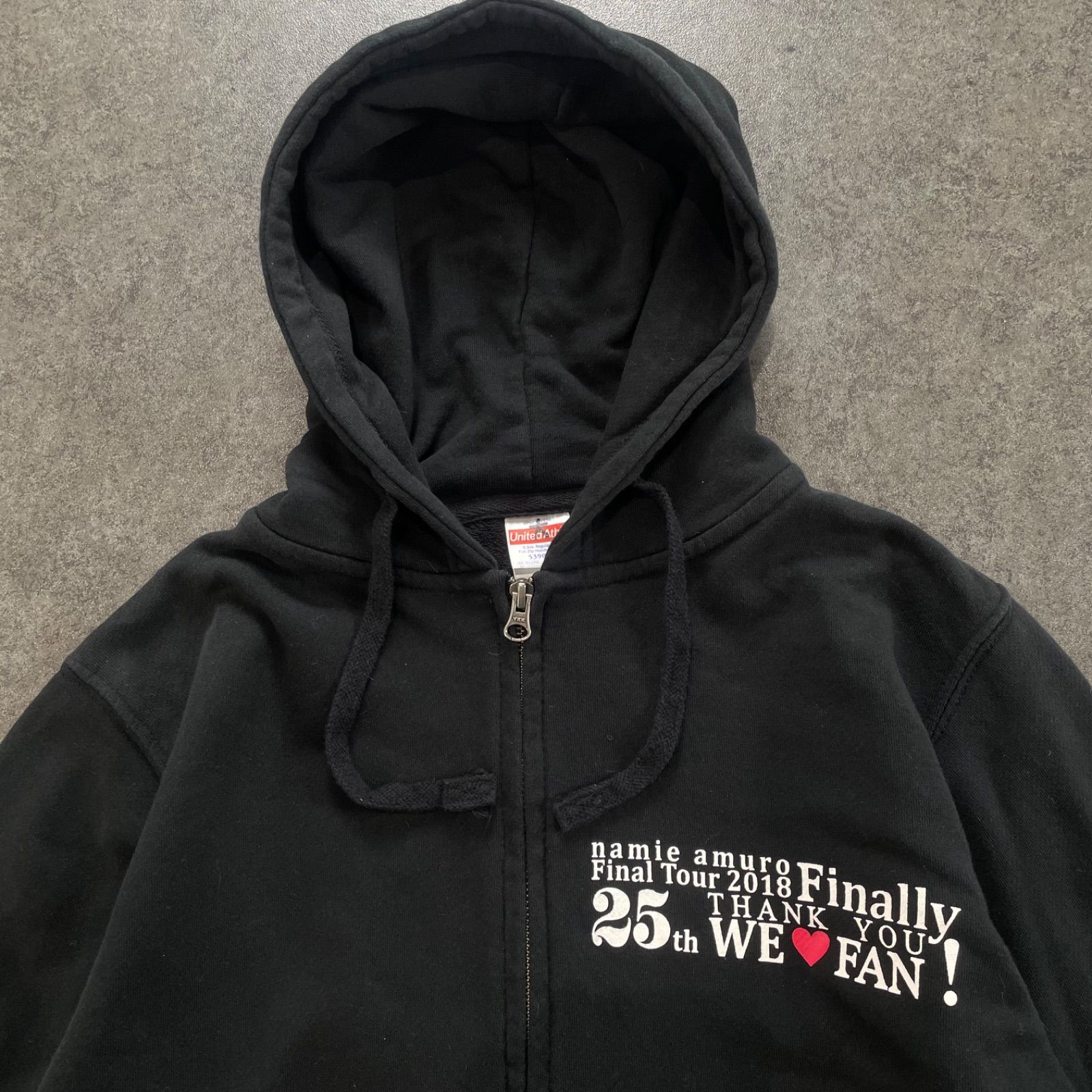 安室奈美恵 STAFF 非売品 Tour Hoodie アムロナミエ ツアー スタッフ パーカー フーディー ジップアップ フルジップ ジャケット ブラック 黒 L