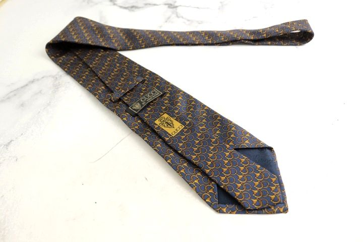 グッチ ブランドネクタイ クレスト紋章 総柄 ドット シルク イタリア製