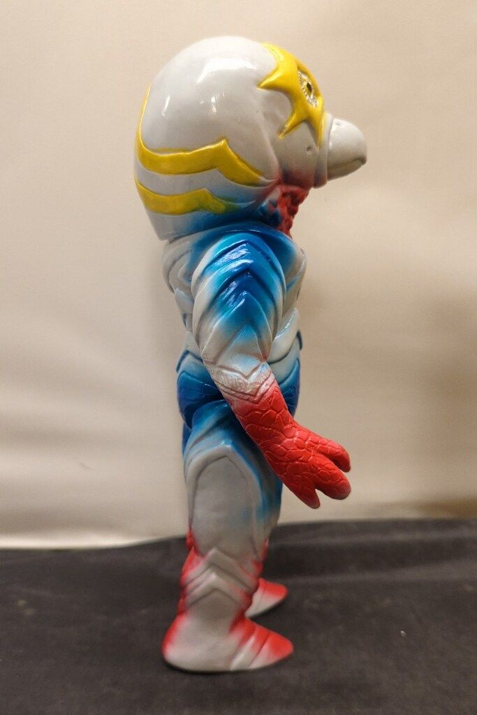 ベアモデル オール怪獣コレクション ガッツ星人 灰色成型 - メルカリ