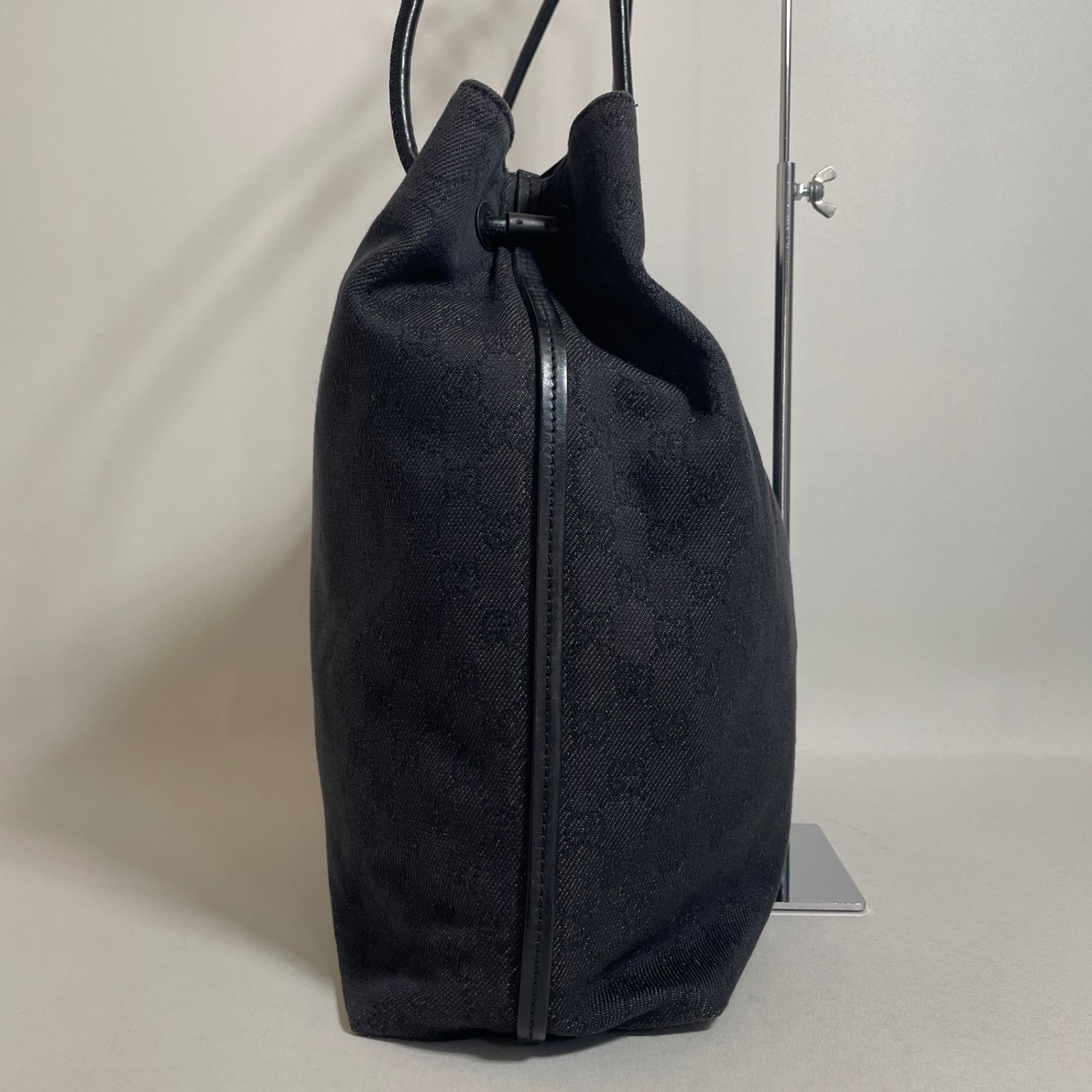 2601-112｜美品｜グッチ GGキャンバス トートバッグ ブラック - メルカリ