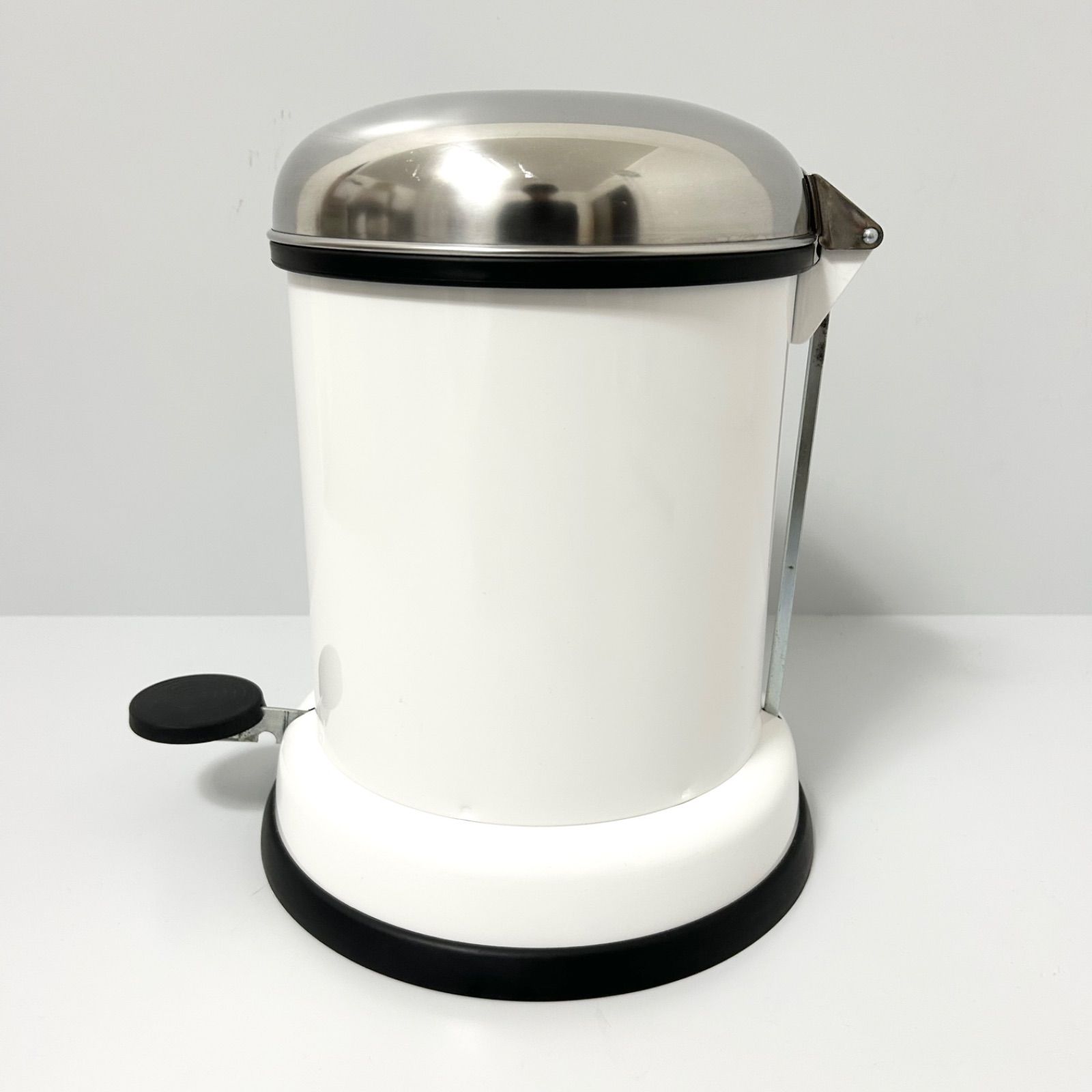 VIPP ウィップ ペダルビン ゴミ箱 8L ダストボックス ペダル式