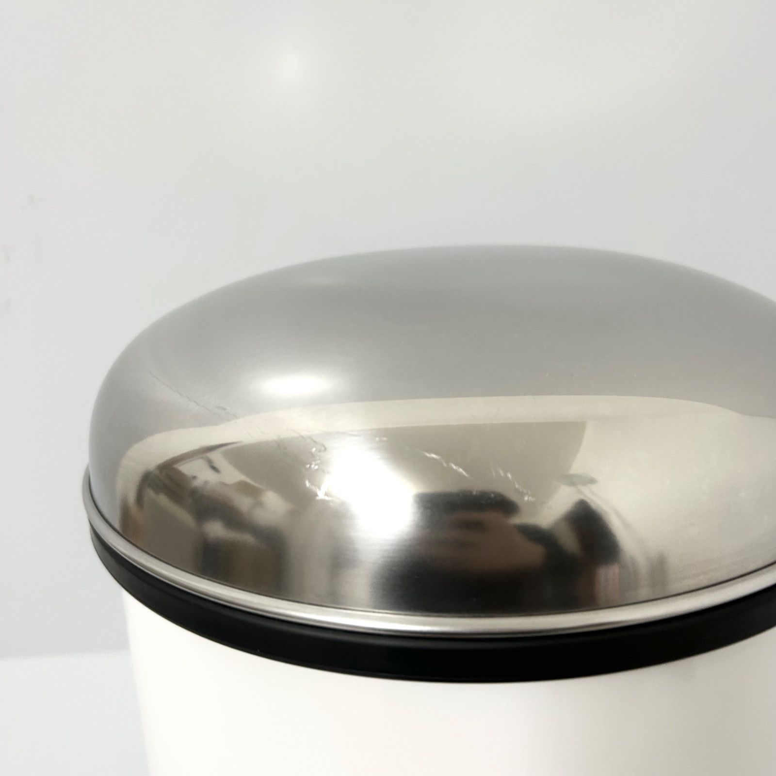 VIPP ウィップ ペダルビン ゴミ箱 8L ダストボックス ペダル式