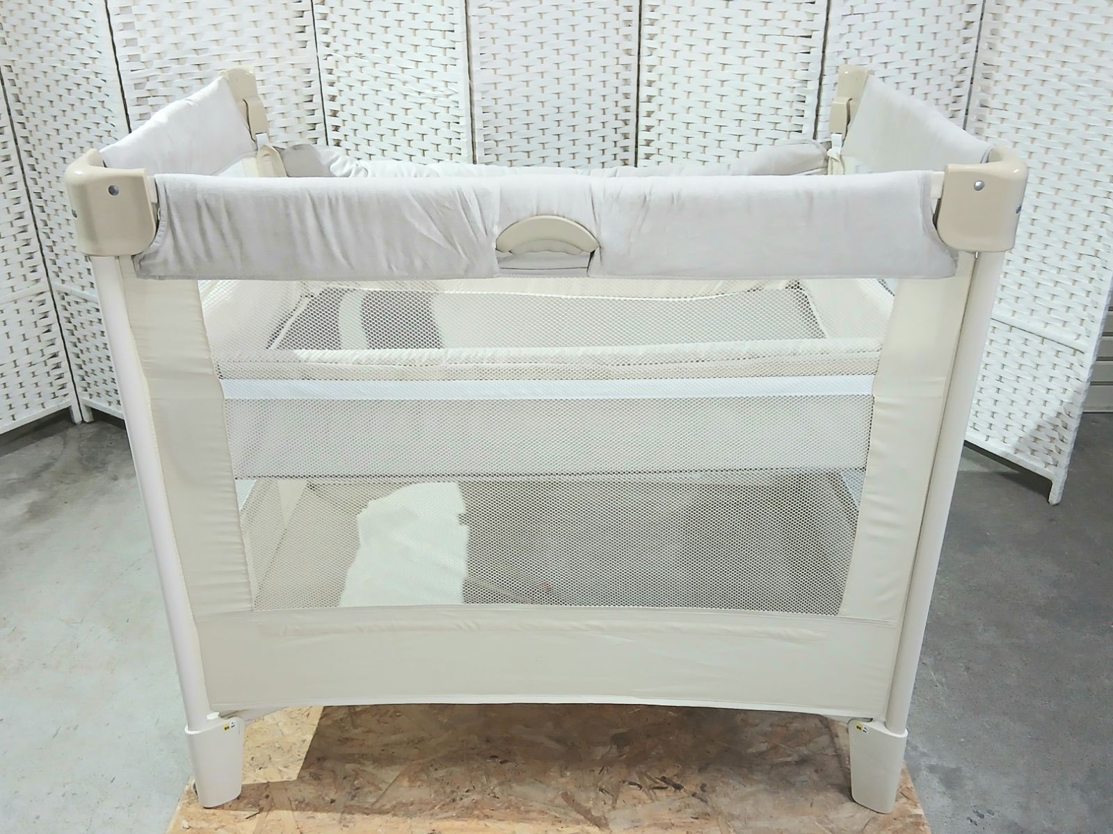 美品 アップリカ Aprica ココネル エアープラス ベビーベッド 2156262