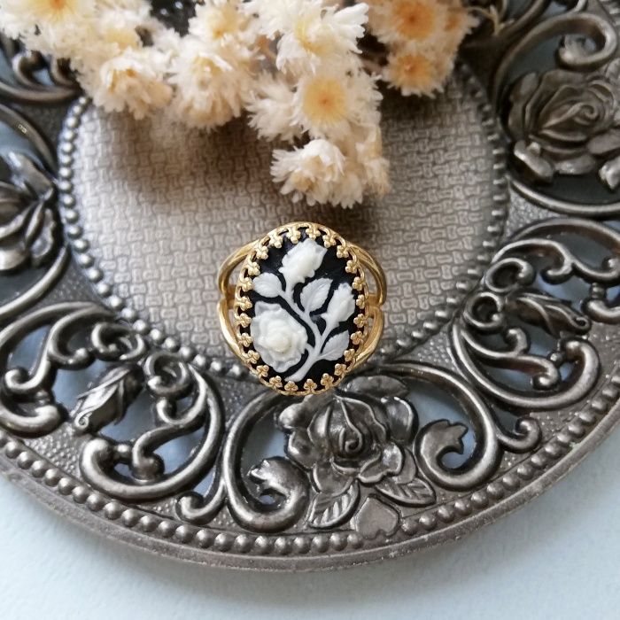 ヴィンテージフラワーカメオ ローズ ブラック オーバル リング 指輪