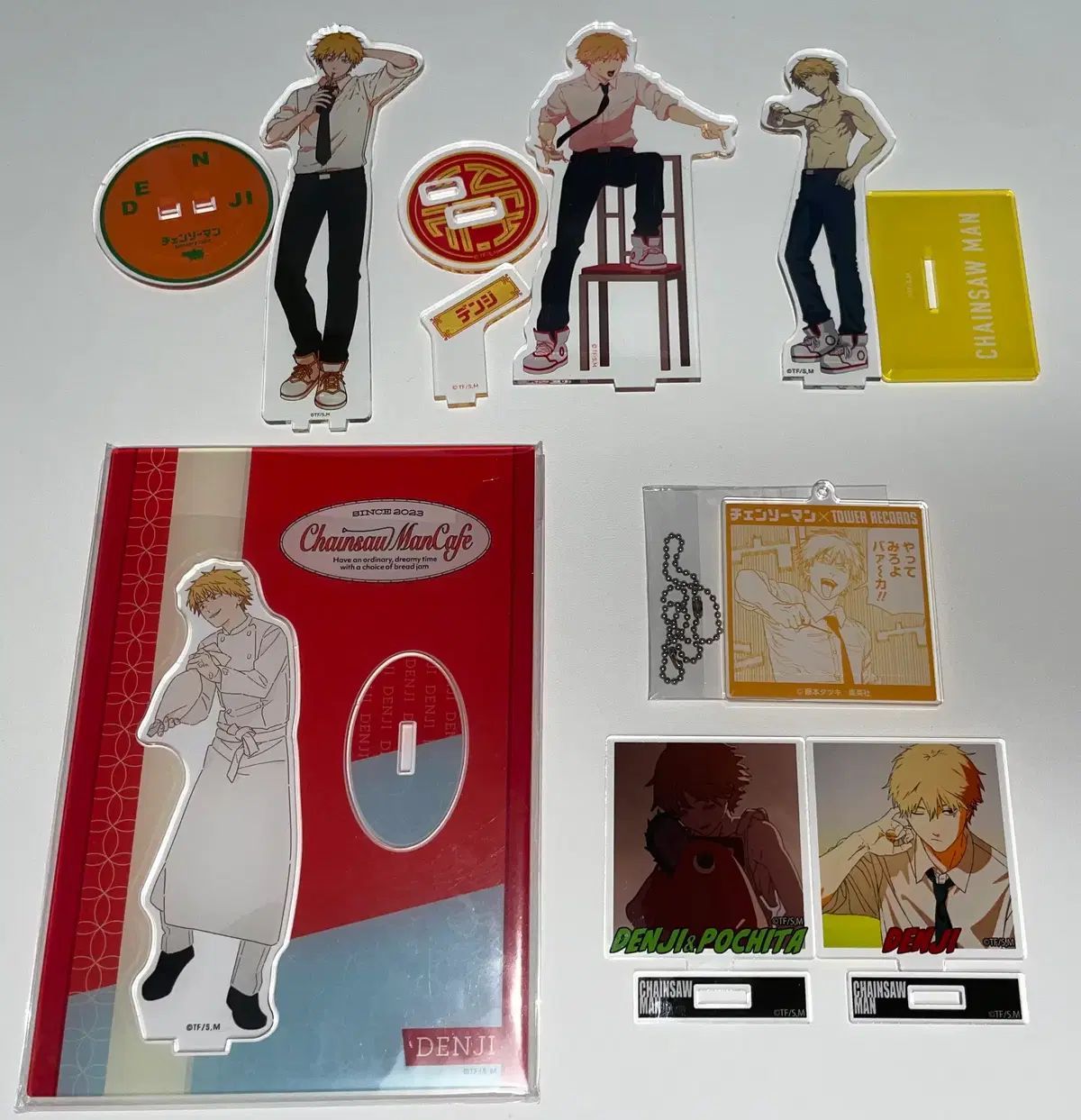 まとめ チェンソーマン デンジ アークス アクリル 7種セット サービス トレカ 缶バッジ