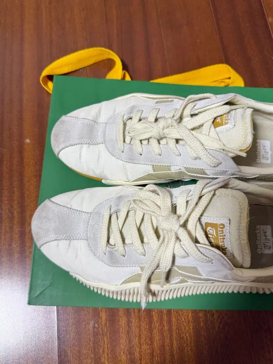 260 オニツカタイガー アークマウント クリーム - メルカリ