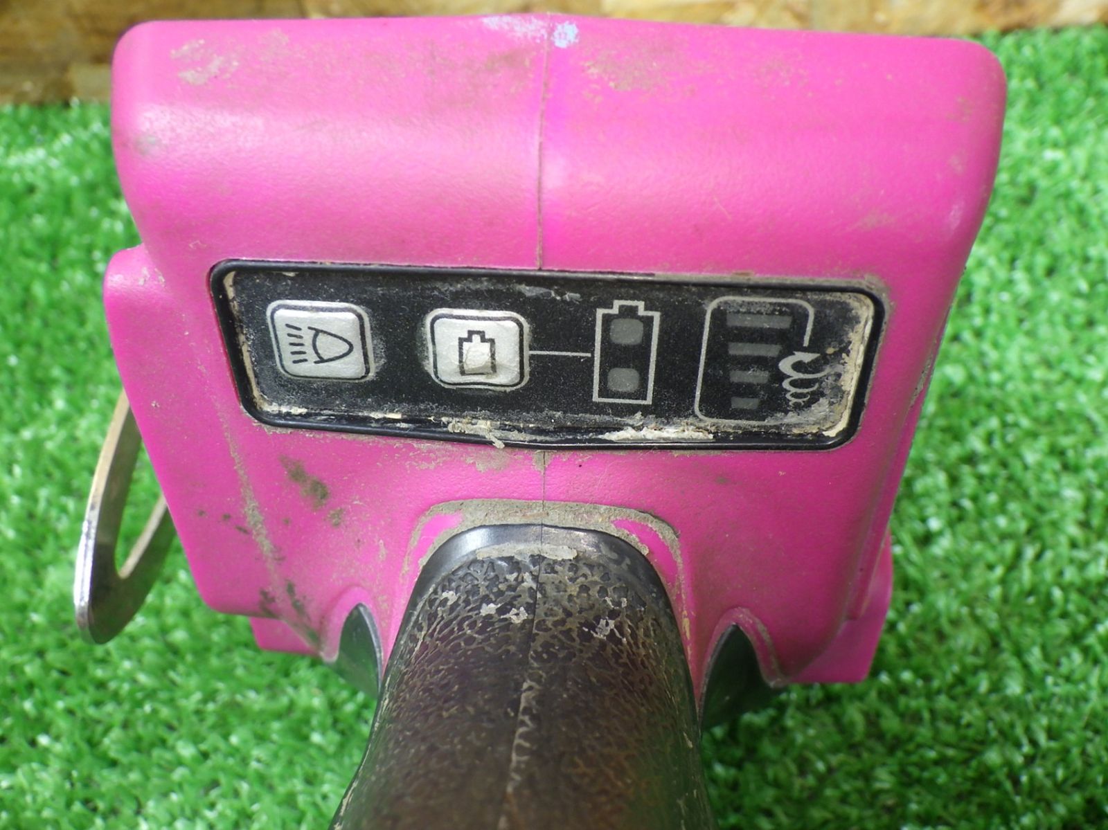 V インパクトレンチ