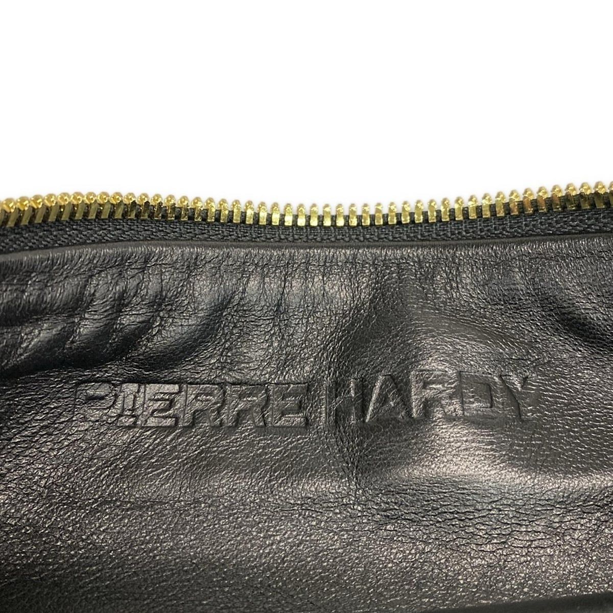 PIERRE HARDY(ピエールアルディ) クラッチバッグ美品 - 黒 フリンジ
