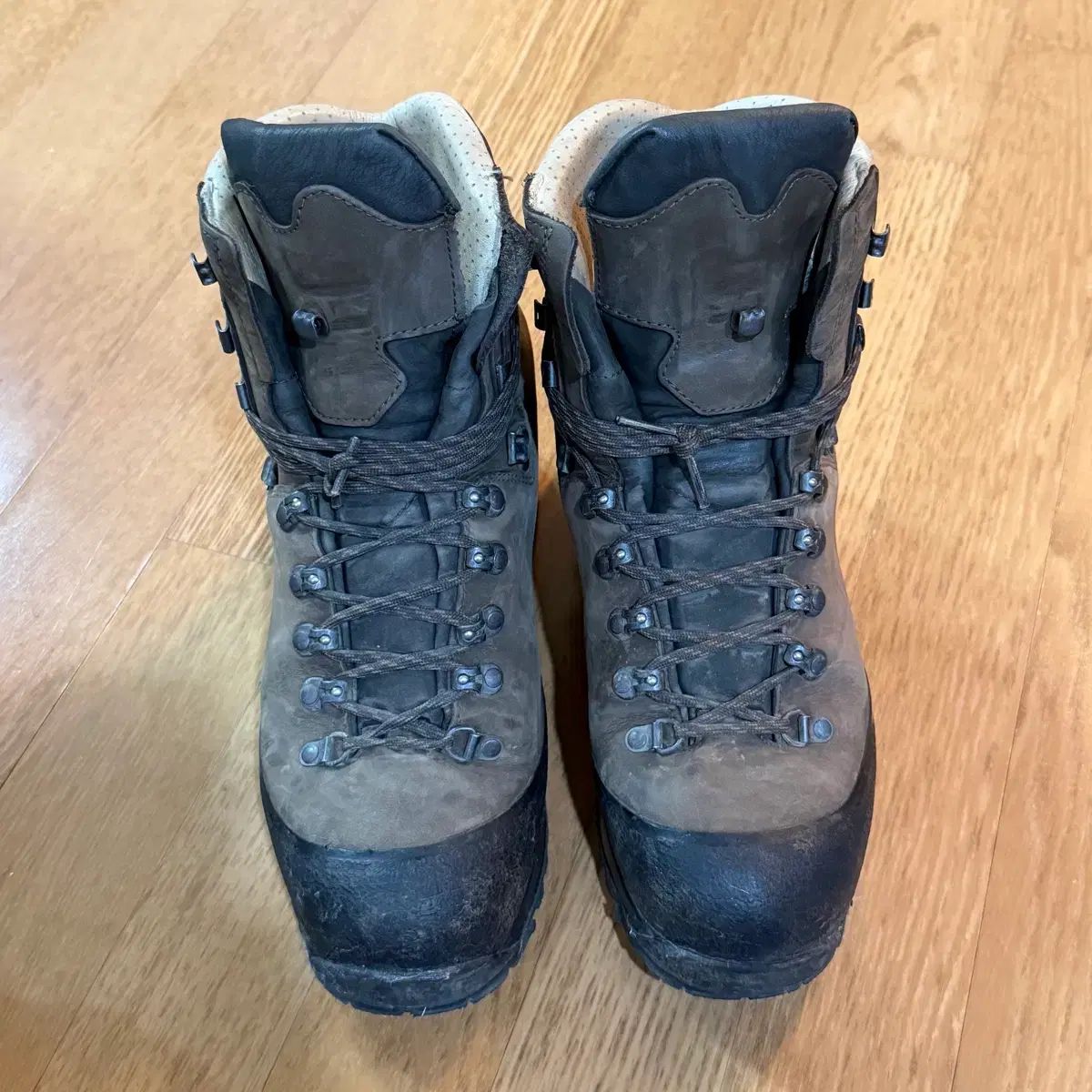 ハンバーグ アラスカ ワイド GTX 登山靴 9 5