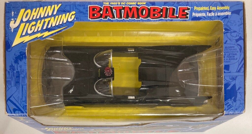 Johnny Lightning Batmobile 1:24 スケール Johnny Lightning Batmobile 1:24 スケールの通販 by はっとり's shop