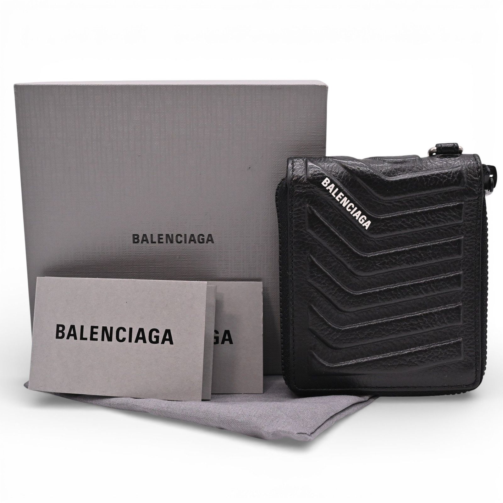 BALENCIAGA ブラックレザー 二つ折り財布 BALENCIAGA ブラック レザー 財布 二つ折り - メルカリ