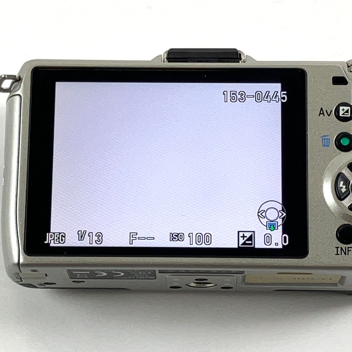 【美品】ペンタックス PENTAX Q7 ダブルズームキット ミラーレス ペンタックス PENTAX Q7 ダブルズームキット シルバー デジタル ミラー