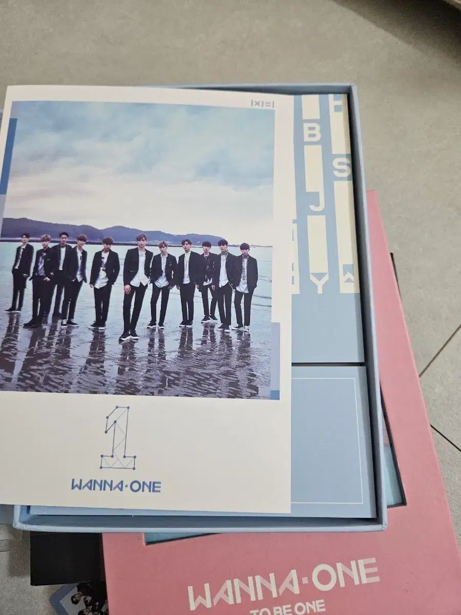 Wanna One（ワナワン） アルバム まとめ - メルカリ