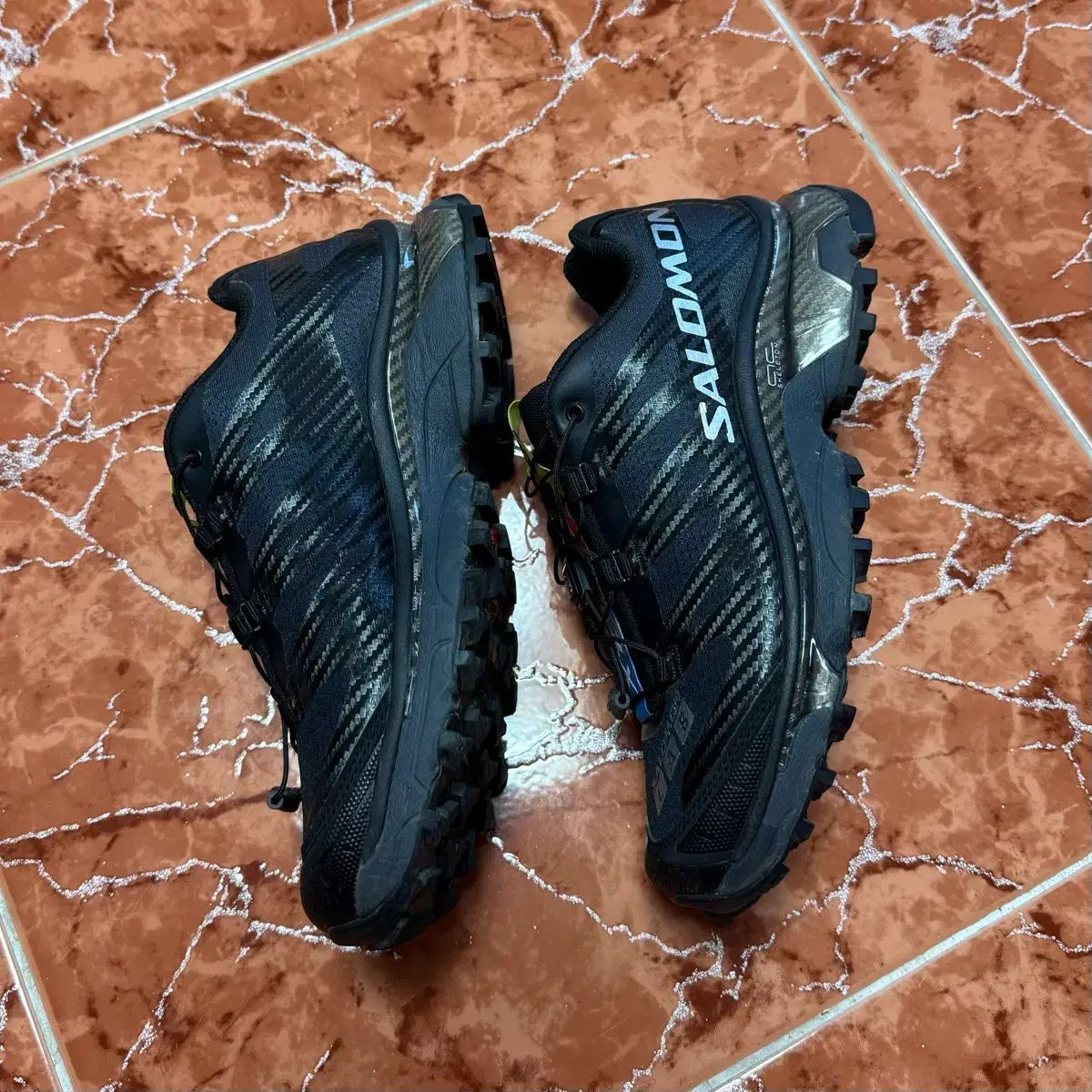 245 SALOMON XT-4 2回程度着用