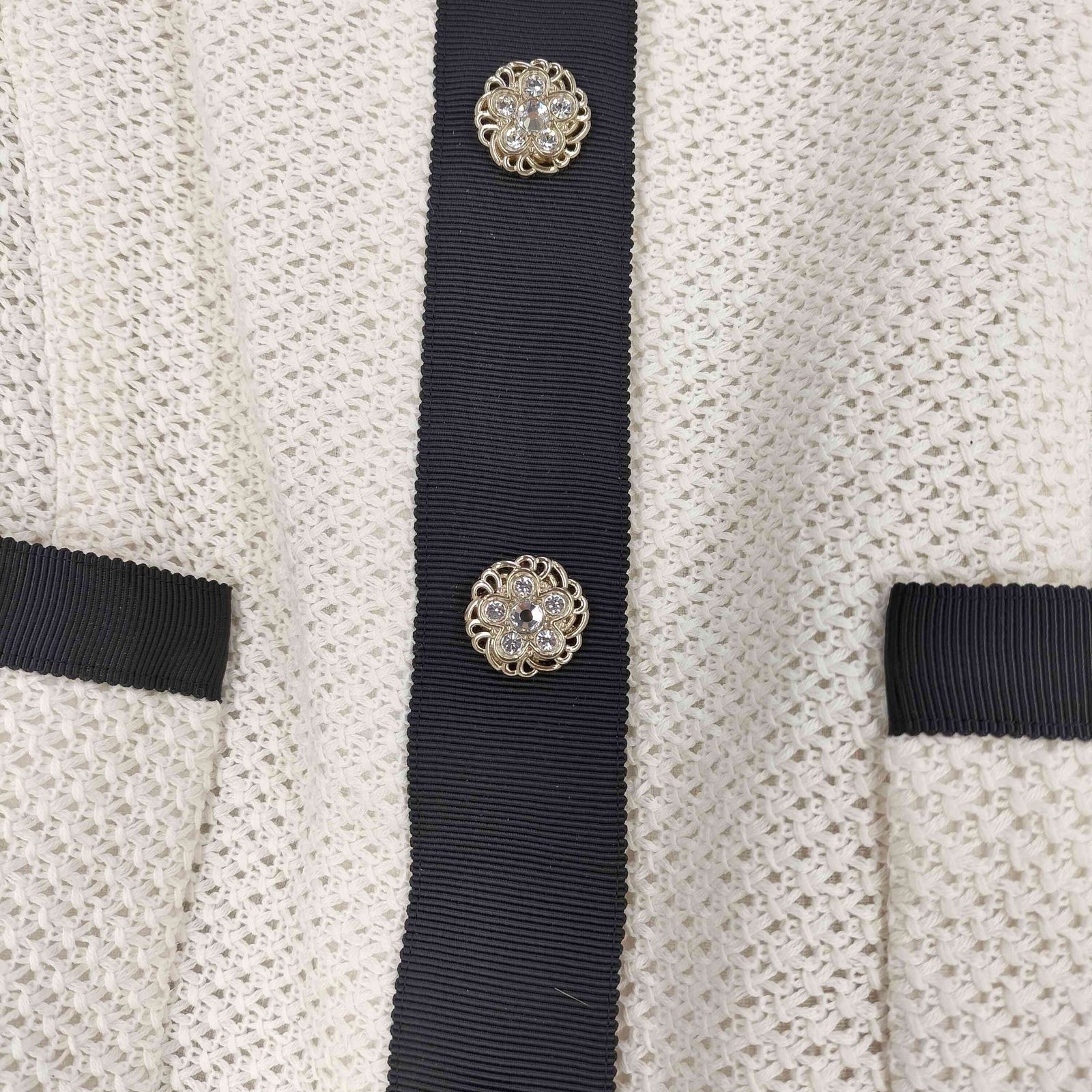 エムズグレイシー Ms GRACY 花ボタン ツートン ノーカラージャケット