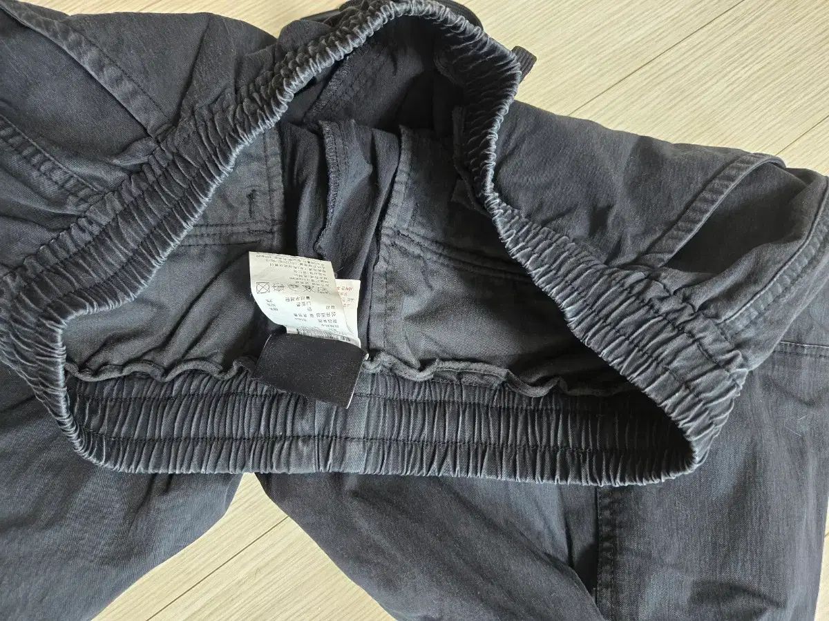 OWN ROOTSBlack Cargo jogger Pants &frasl;ブラックカーゴジョガーパンツ ライフワーク ブラック カーゴ ジョガーパンツ