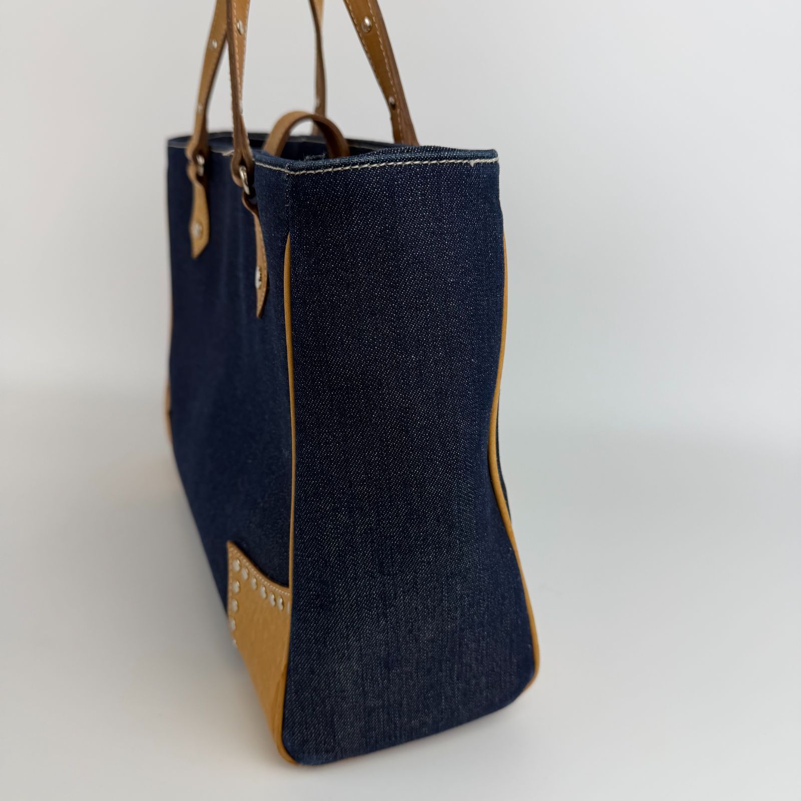 中古】BURBERRY バーバリー ハンドバッグ ネイビー デニム レザー