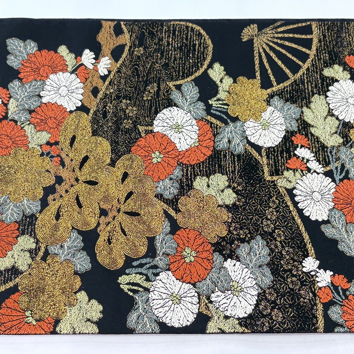 美品】 袋帯 秀品 菊 松 金糸 箔 黒 六通 正絹 【中古】 - メルカリ