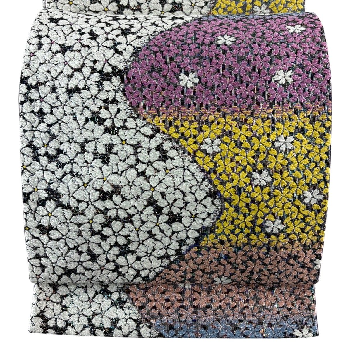 美品】 袋帯 秀品 桜 刺繍 箔 銀色 六通 正絹 【中古】 - メルカリ