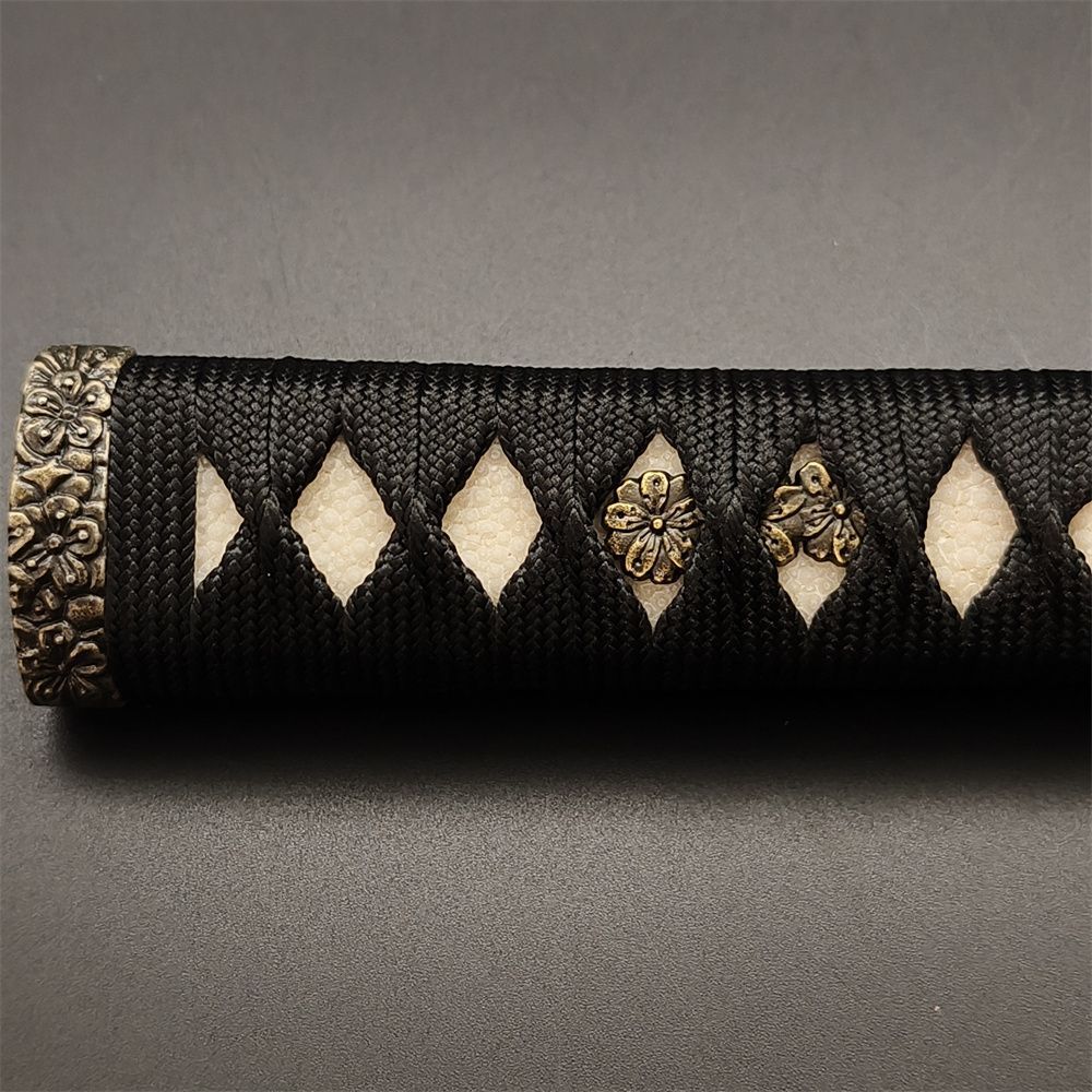 日本刀柄 桜縁頭 桜目貫 mbz06 日本刀装具 新品 全長約26CM 本鮫皮