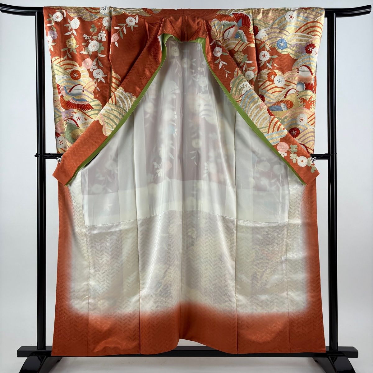 振袖 身丈158.5cm 裄丈62.5cm 正絹 名品 【中古】 振袖 身丈158.5cm 裄丈66.5cm M 袷 鶴 梅 金糸 金彩 深緑 正絹 名品