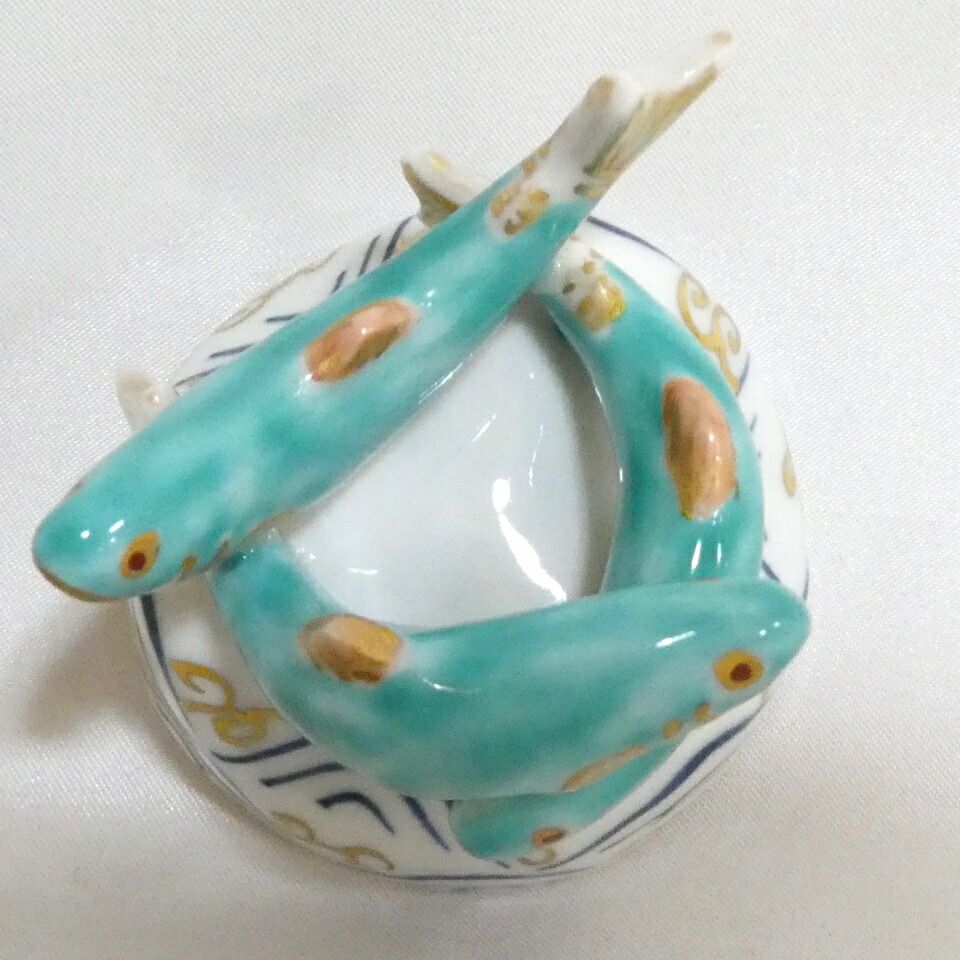 一月の特売品) 平安 高野昭阿弥作 色絵 鮎 蓋置 茶道具 (中古 美品