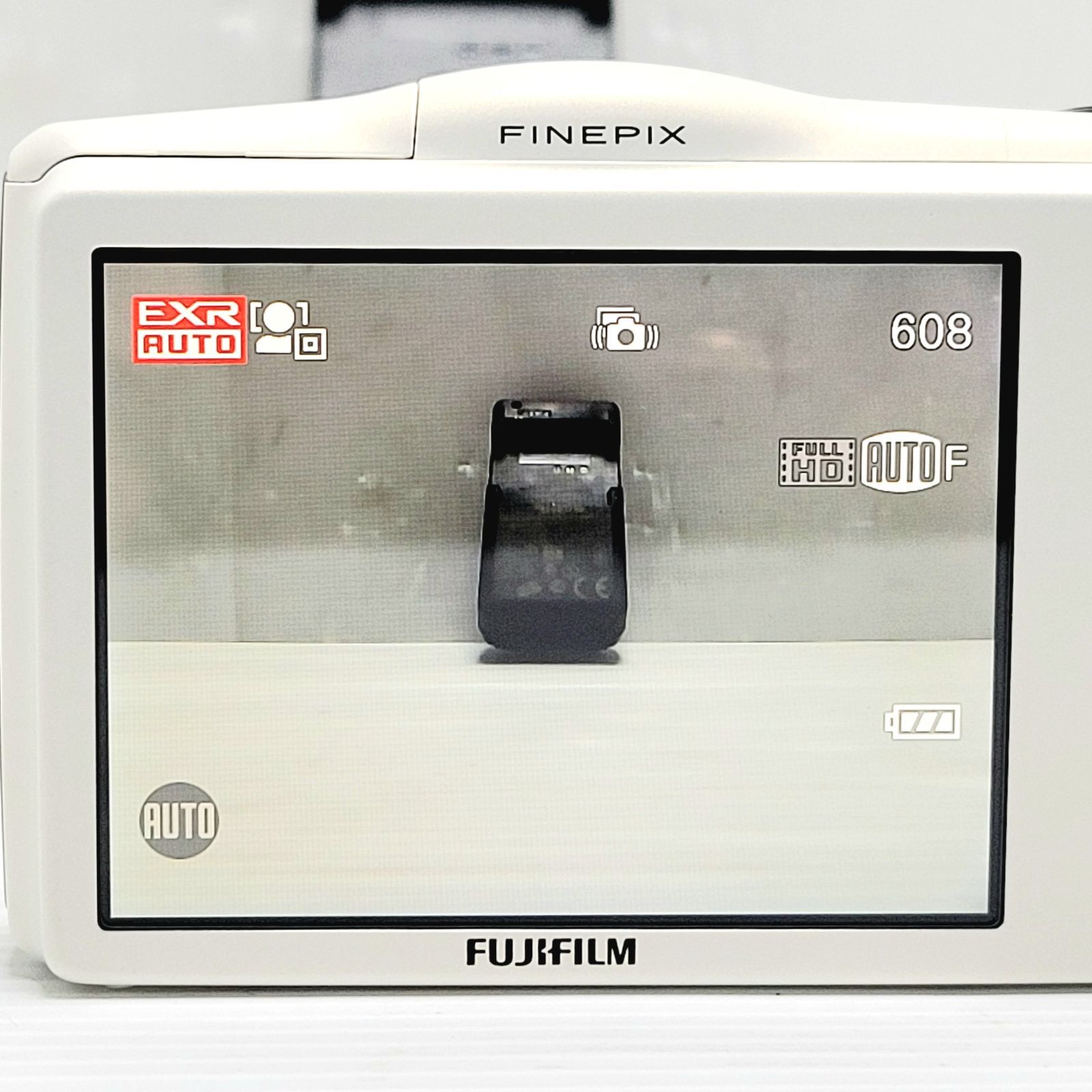 正常動作品】FUJIFILM FinePix F820EXR ホワイト - メルカリ