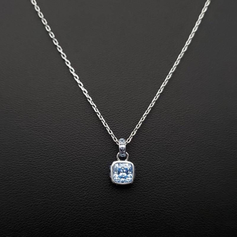 美品 SWAROVSKI Birthstone スワロフスキー ネックレス ペンダント 