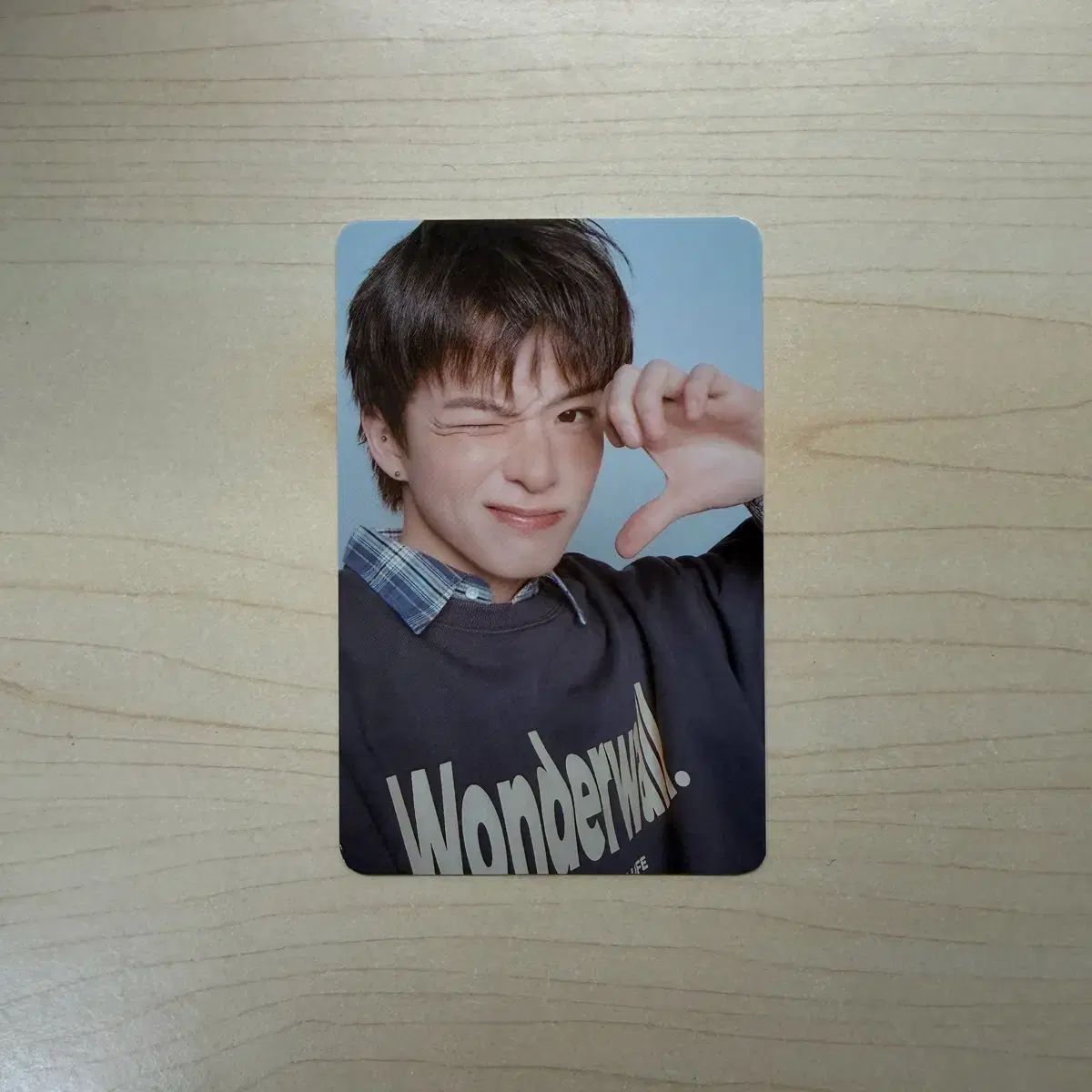 TREASURE（トレジャー）wonderwall ver. B アサヒ トレカ - メルカリ