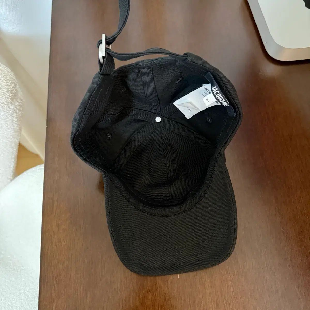 JACQUEMUS ジャックムス ブラック ベースボールキャップ 帽子 58