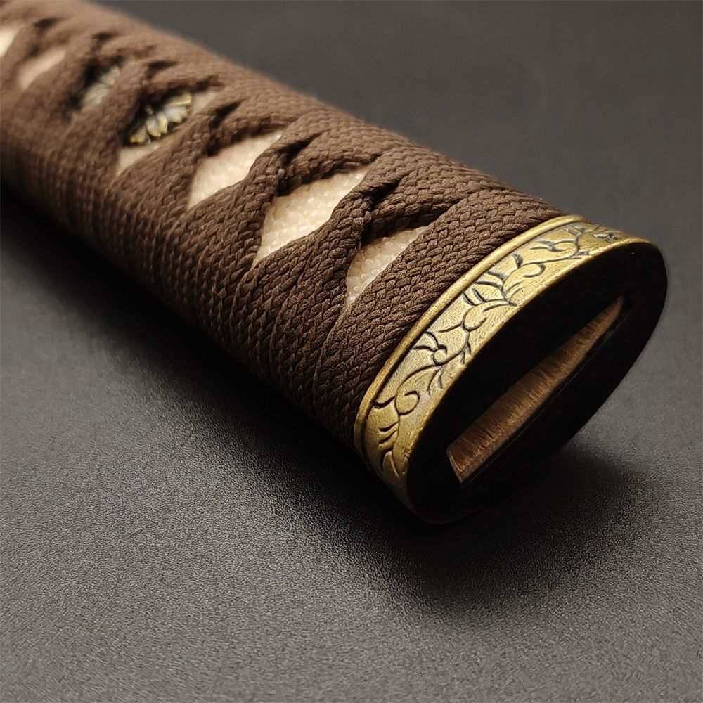 日本刀柄 唐草縁頭 桜目貫 mbz21 日本刀装具 新品 全長約26CM 本鮫皮