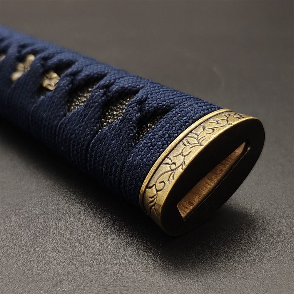 日本刀柄 唐草縁頭 桜目貫 mbz23 日本刀装具 新品 全長約26CM 本鮫皮