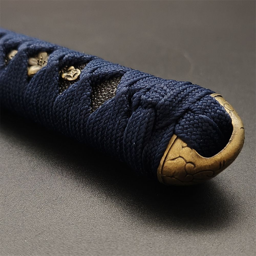 日本刀柄 唐草縁頭 桜目貫 mbz23 日本刀装具 新品 全長約26CM 本鮫皮