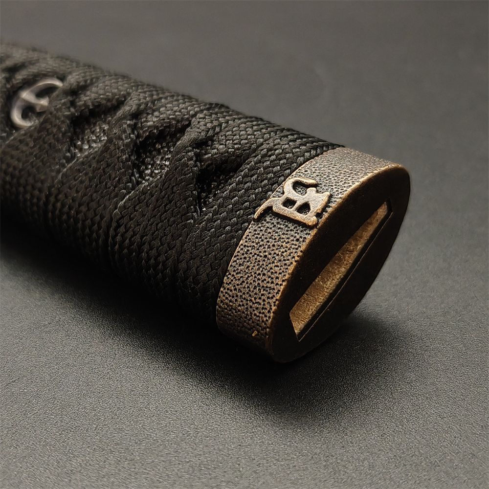 日本刀柄 梵字縁頭 三鈷杵目貫 mbz24 日本刀装具 新品 全長約26CM 本鮫