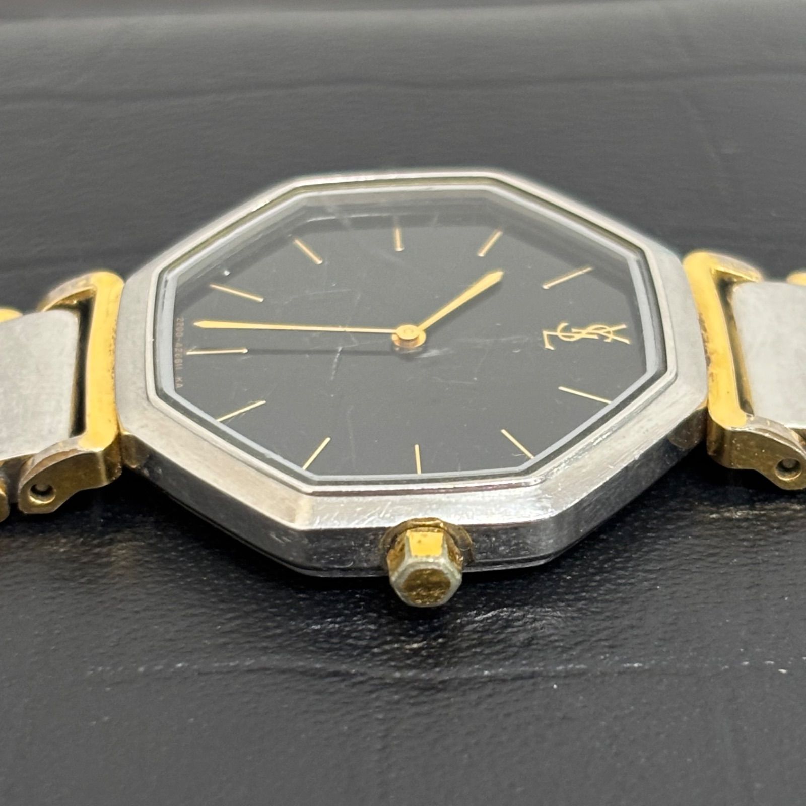 YSL イヴサンローラン 腕時計 オクタゴン 八角形 文字盤ブラック