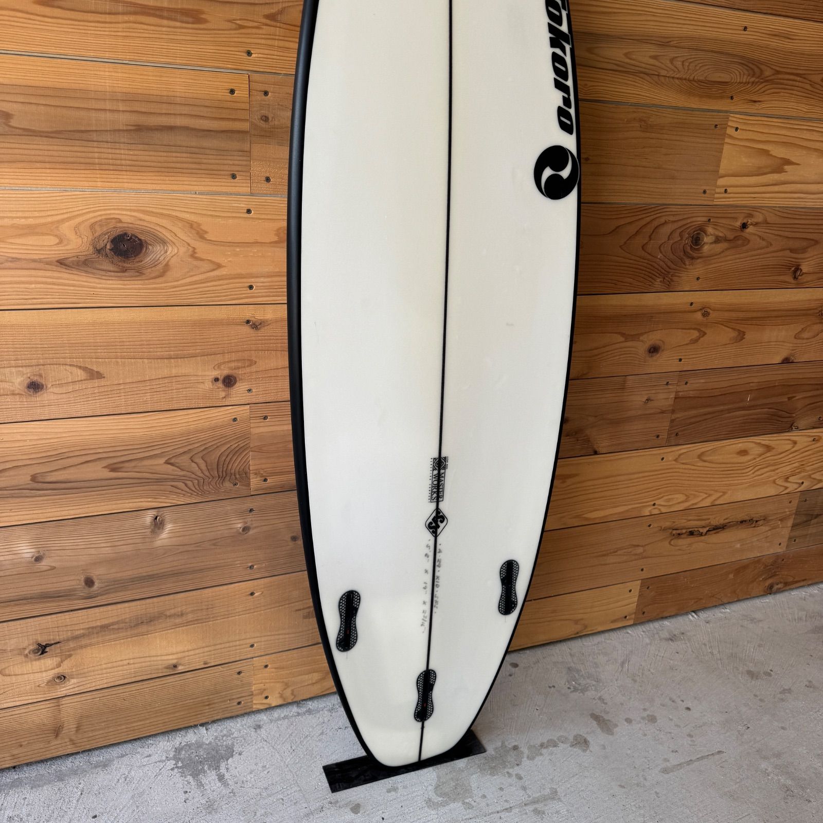 美中古 TOKORO トコロ サーフボード 5'8 SFS 24.5L ブラックレール PU