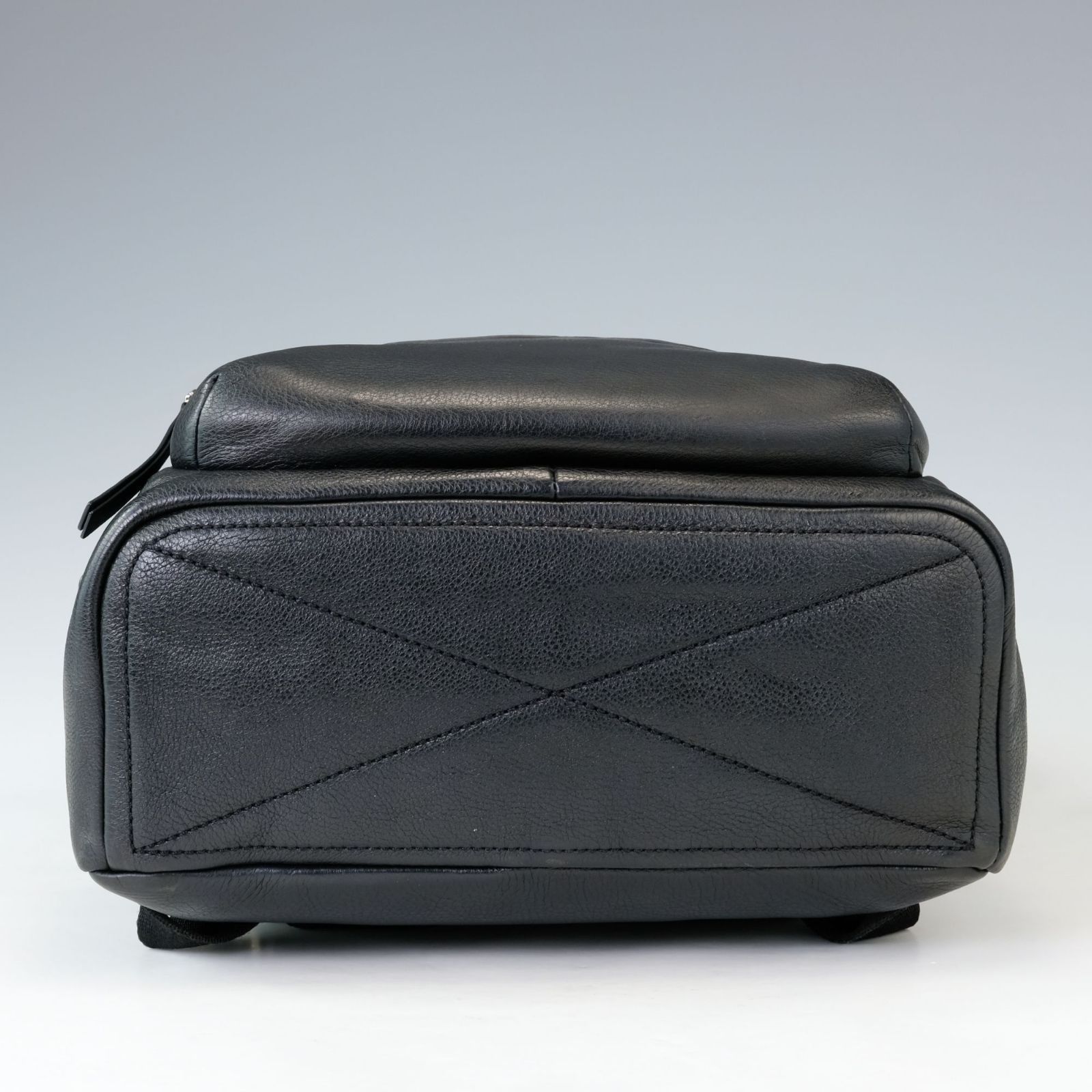 希少】MARC JACOBS マークジェイコブス リュック 黒 シボ革 オール