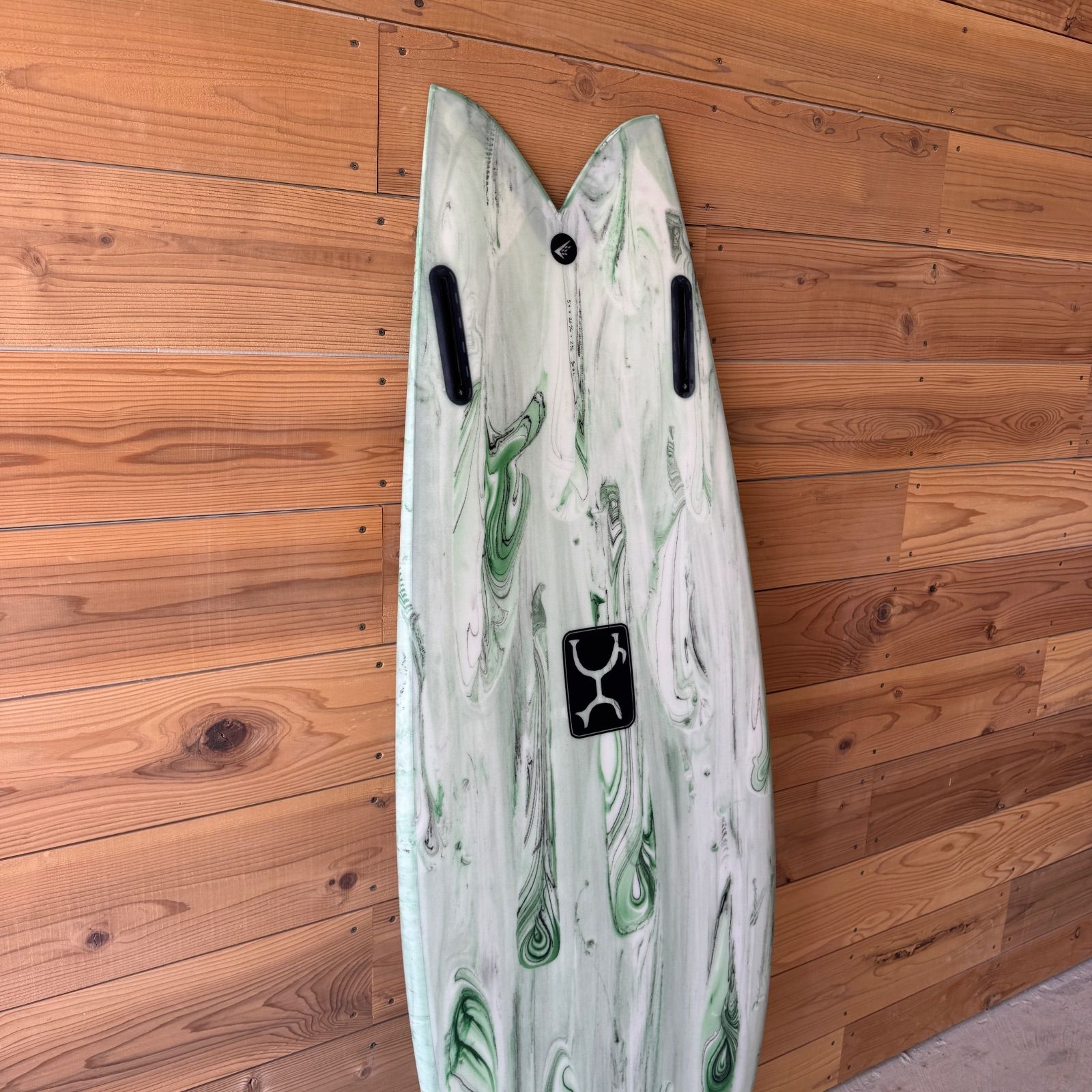極美品 FIREWIRE ファイヤーワイヤー TOO FISH トゥーフィッシュ 5'4