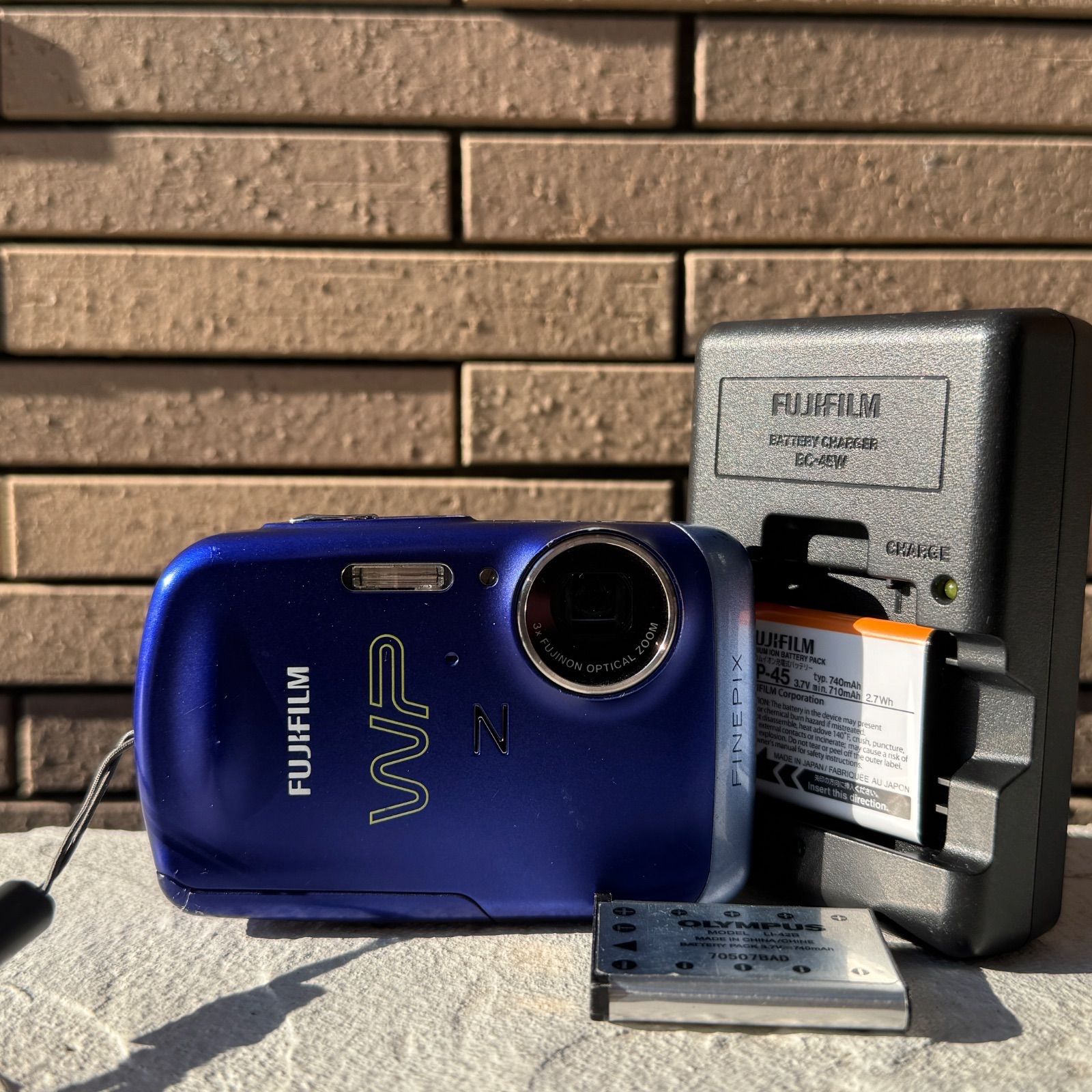 実写美⭕️良品【動作確認済み】FUJIFILM FinePix Z33WP BLUE 【公式通販】
