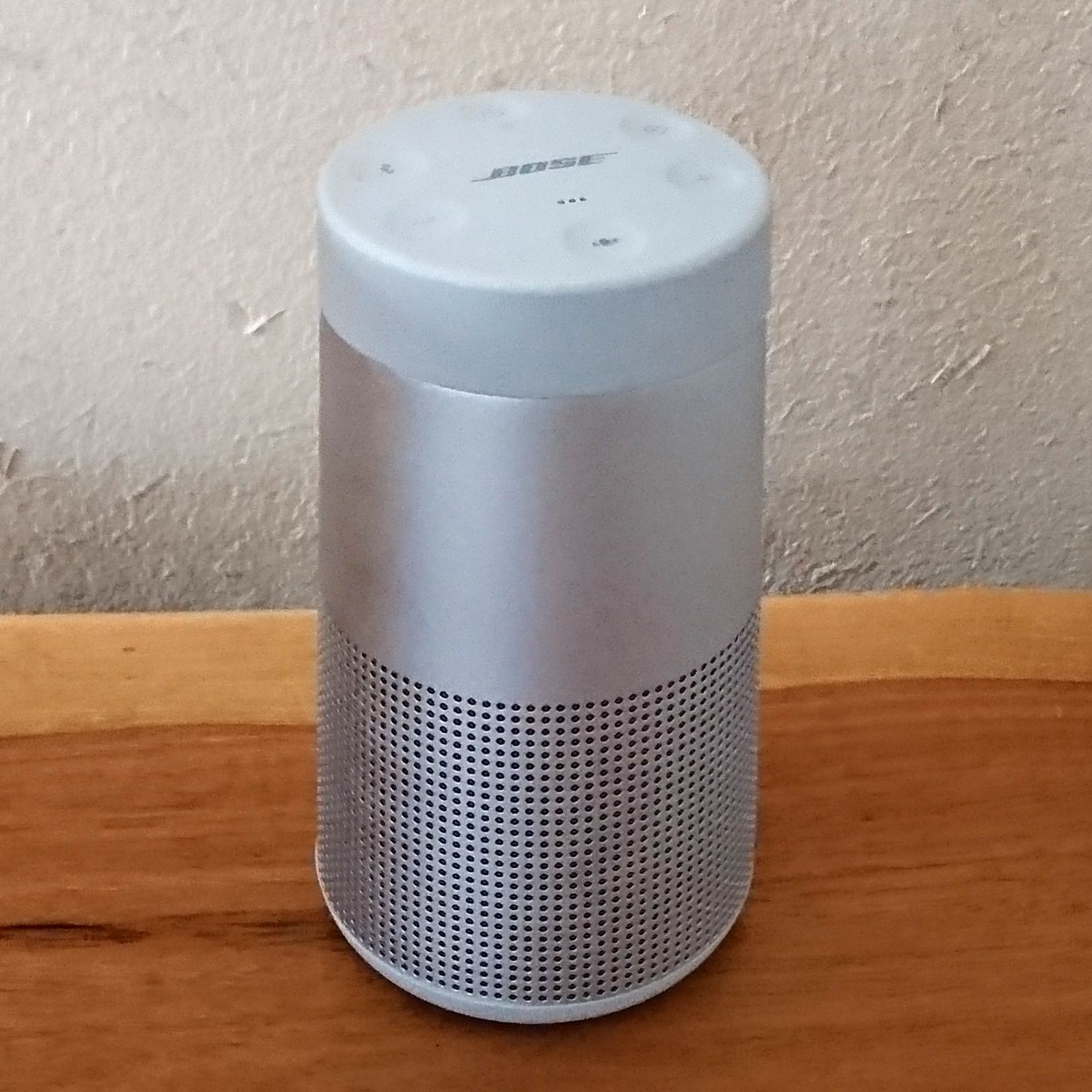 動作確認済】Bose SoundLink Revolve Bluetooth speaker ラックス 