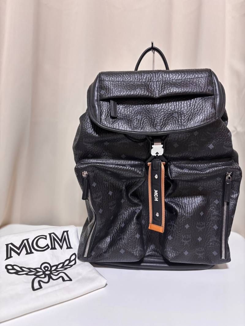 美品! MCM エムシーエム リュックサック ビセトス MMK レザー ブラック
